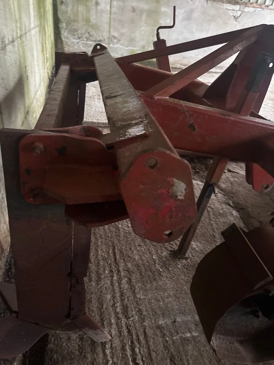 2 leg heavy duty subsoiler - Image 1