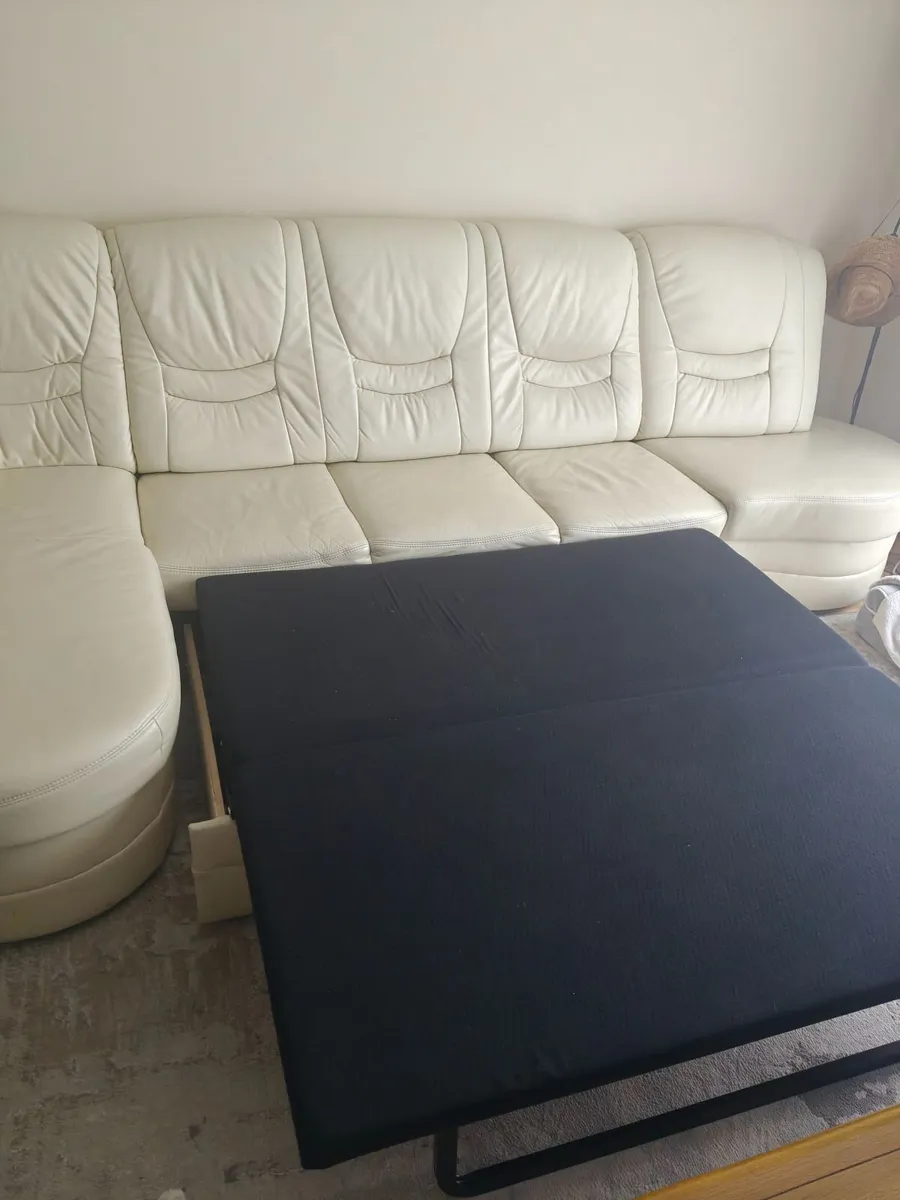 Long lasting leather sofa-bed - Image 4
