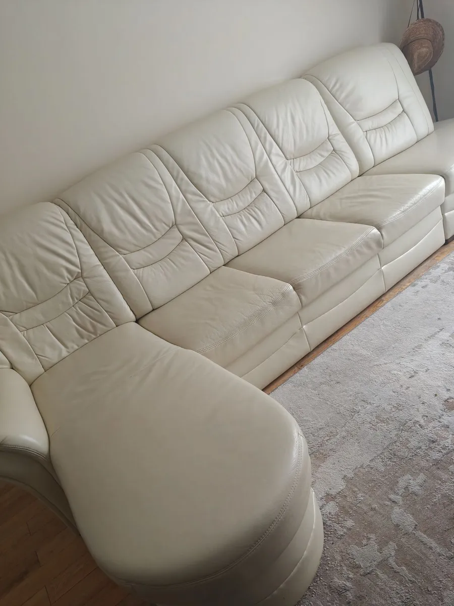 Long lasting leather sofa-bed - Image 2