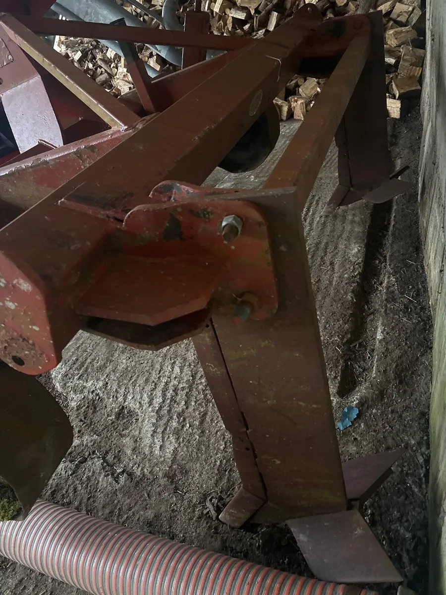 2 leg heavy duty subsoiler - Image 2