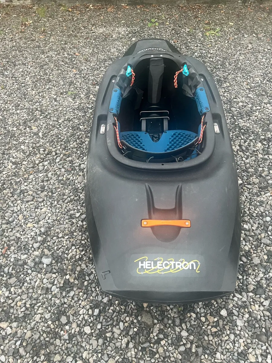 Kayak - Image 2