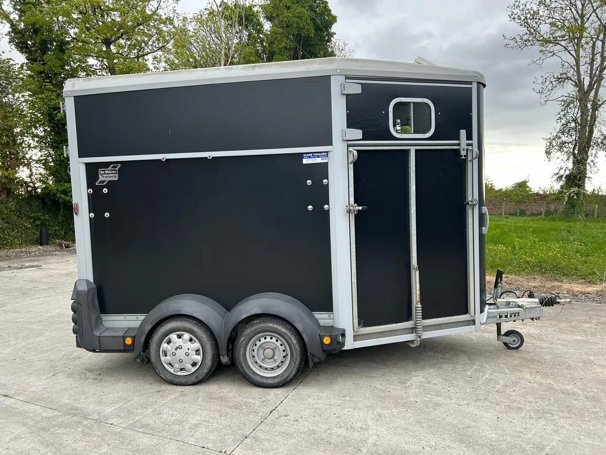 Double horse box ifor Williams 511 - Image 1