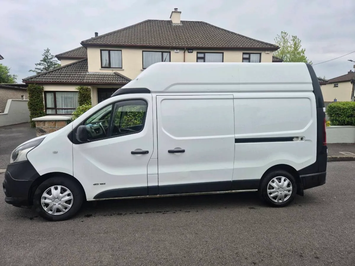 191 nissan nv300 cvrt and tax - Image 2