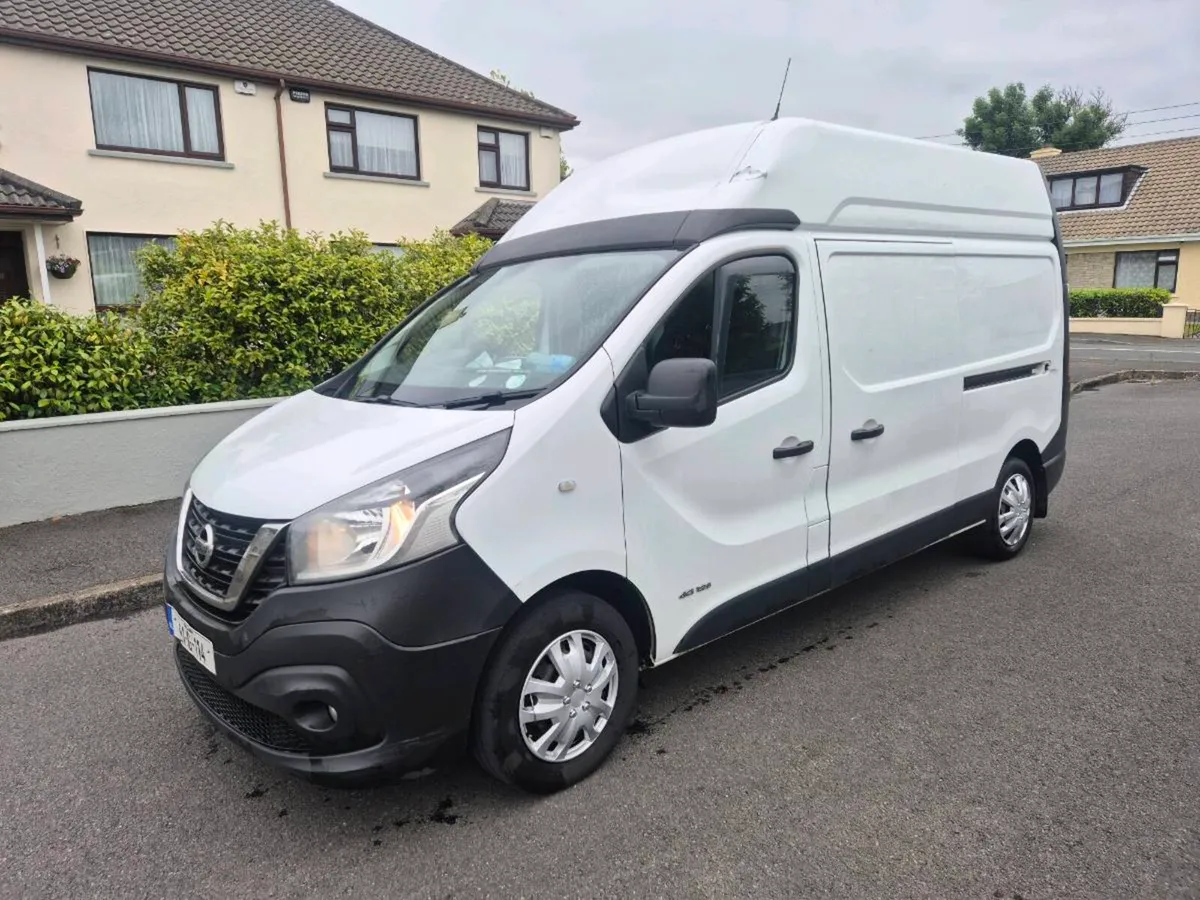 191 nissan nv300 cvrt and tax - Image 3
