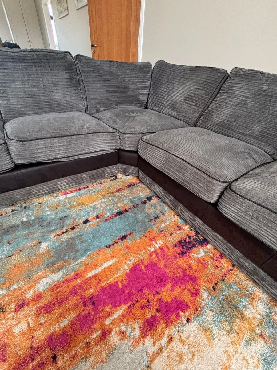 Couch - Image 1