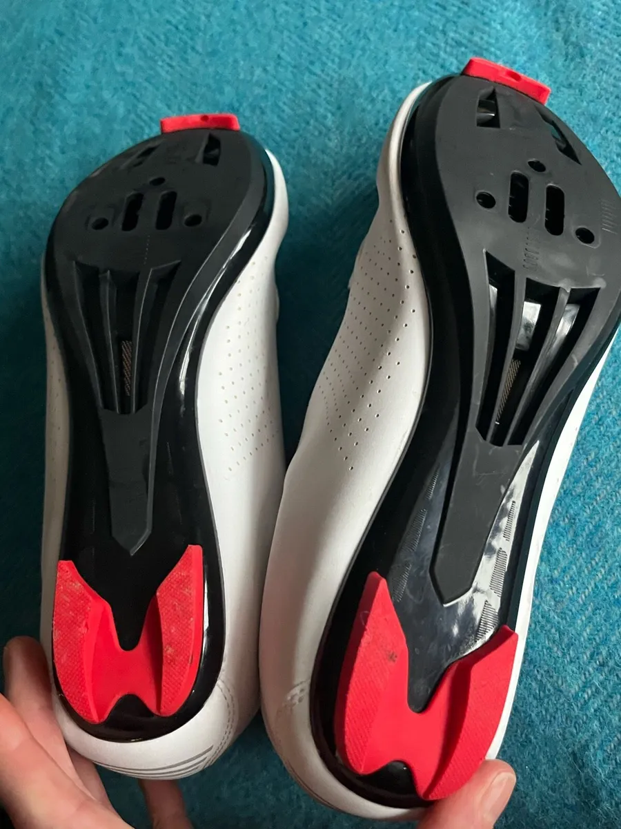 New cycle shoes - Image 3