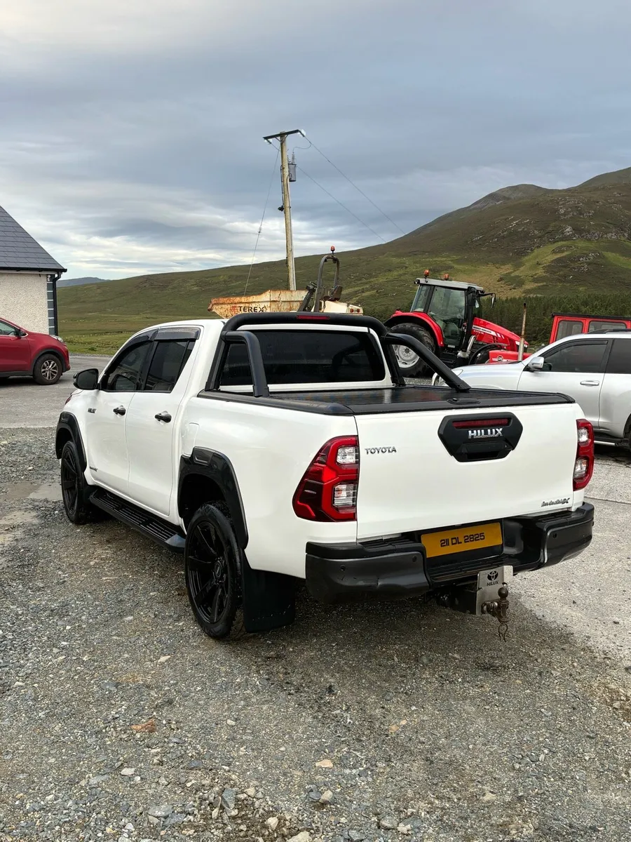 Toyota Hilux - Image 3