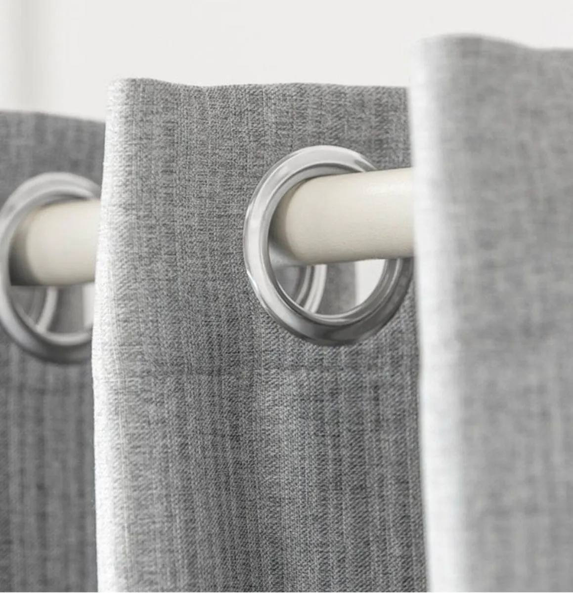 Floor to Ceiling Blackout Curtain with Metal Teles - Image 3