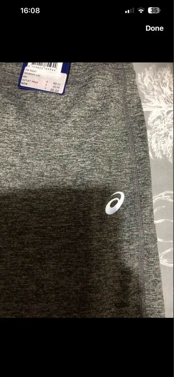 Ladies BNWT Ascis gel leggings size S €15 - Image 3