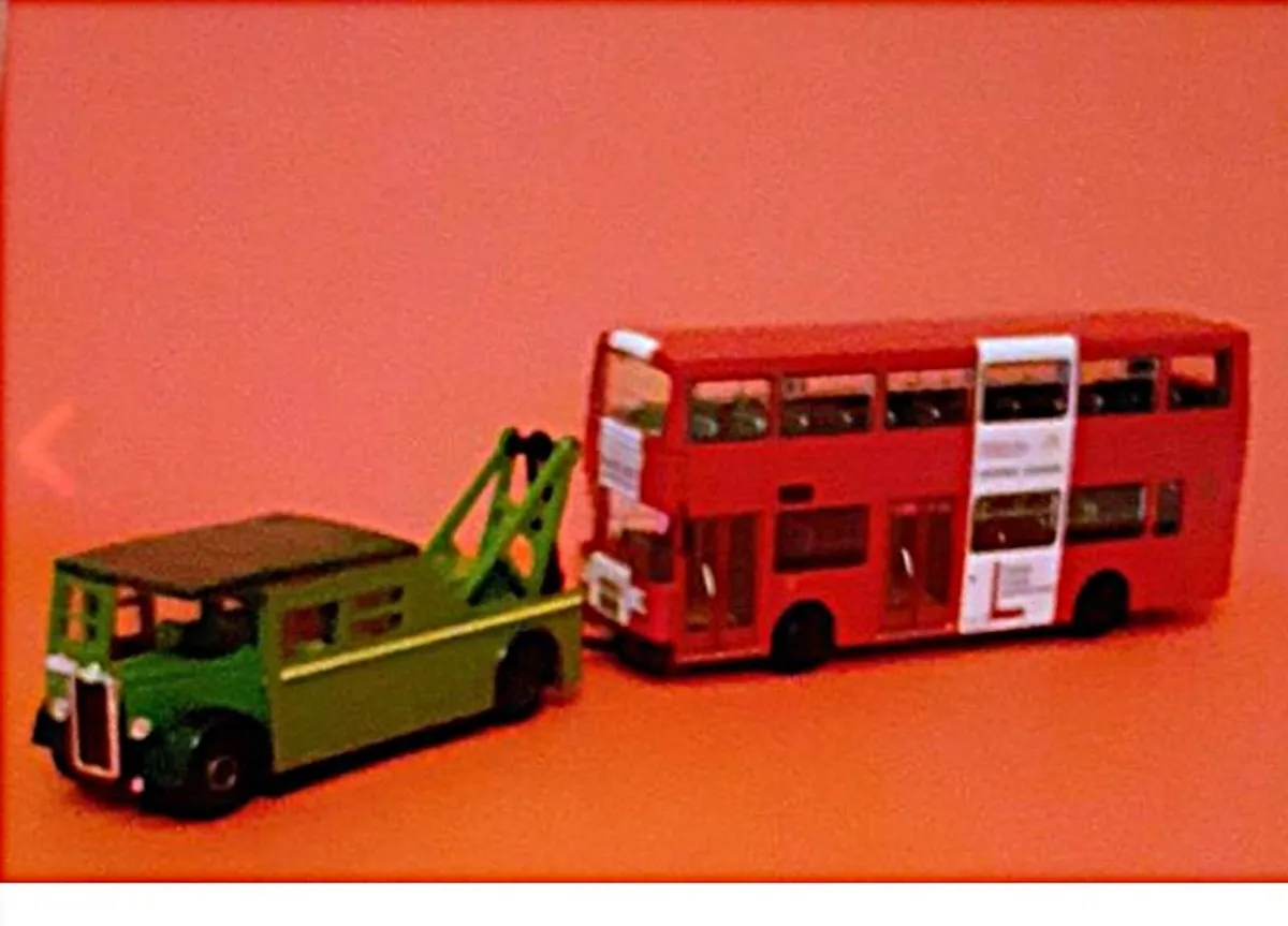Dublin Bus on Tow, Free Post - Image 4