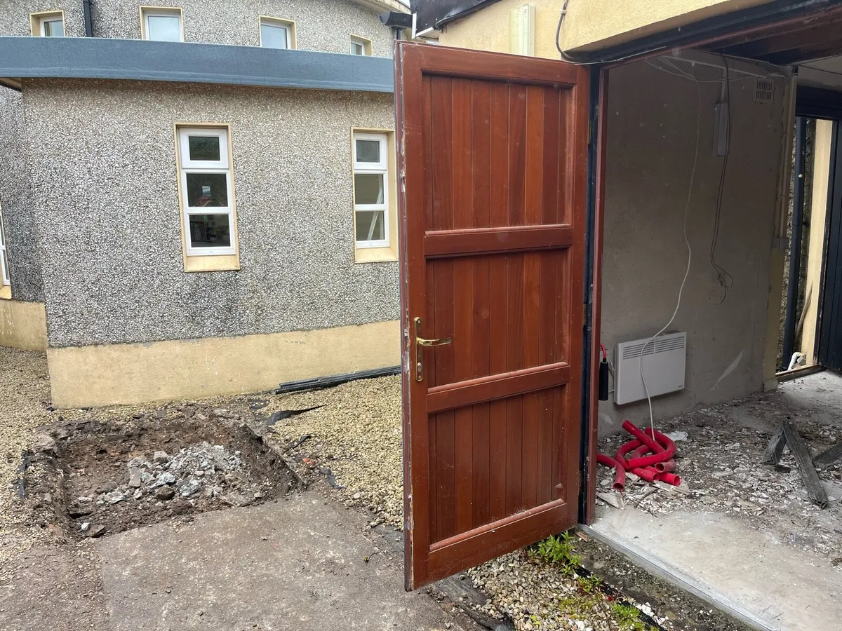 Munster Joinery teak double garage door - Image 2