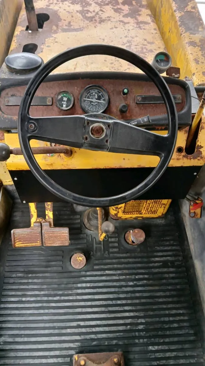JCB 3c3 mark 3 Powertrain - Image 2