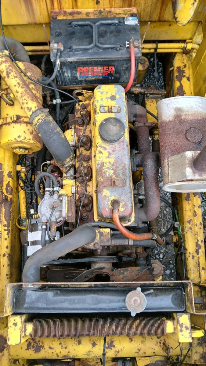 JCB 3c3 mark 3 Powertrain - Image 4