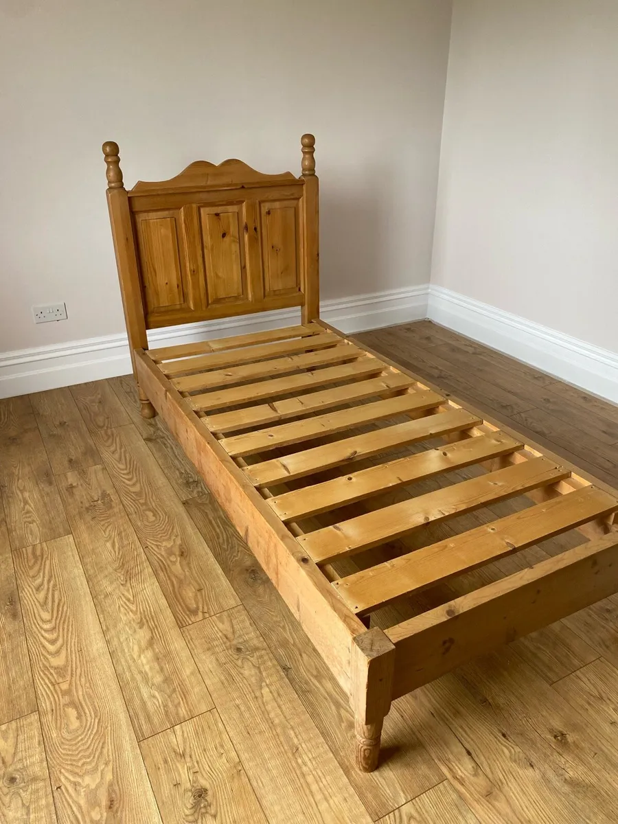Single bed - Image 3