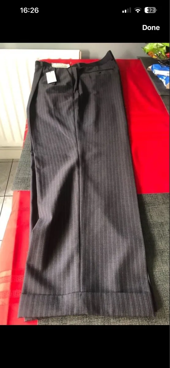 Mens BNWT trousers W38”x L30” €20 - Image 1