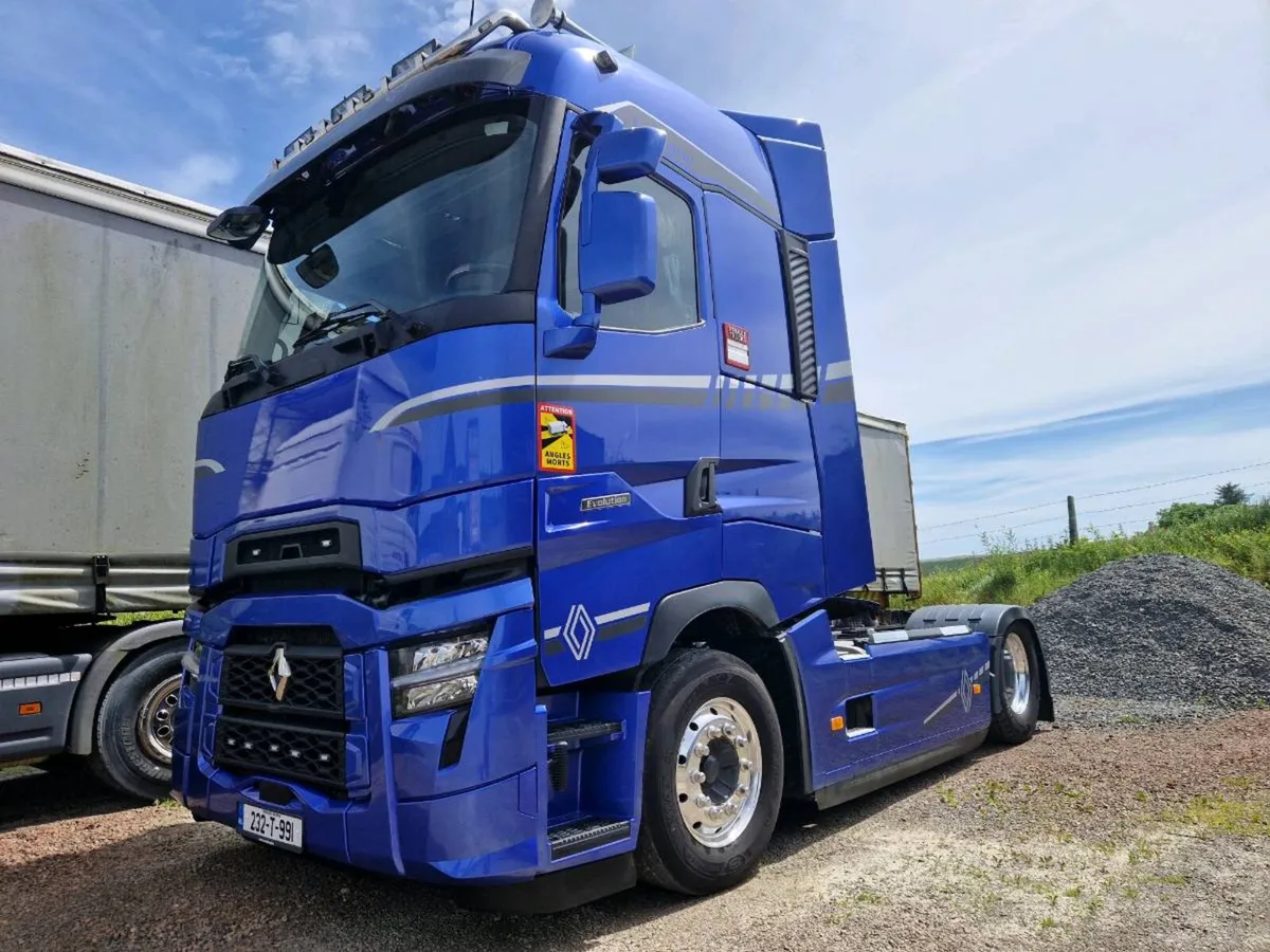 232 LHD Renault T-High 480 - Image 2