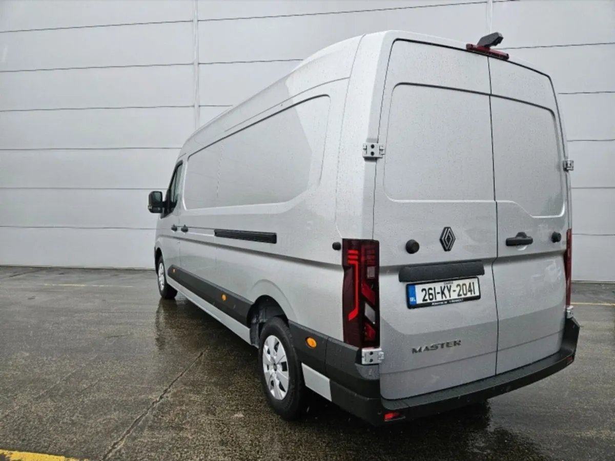 Renault Master MASTER FWD VAN START LM35 130 H - Image 3