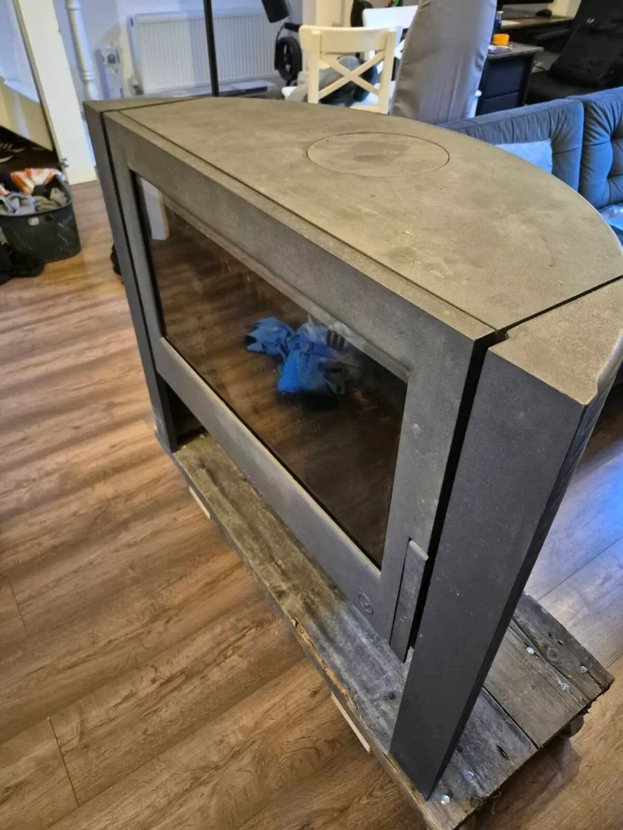 Large stove - Image 2