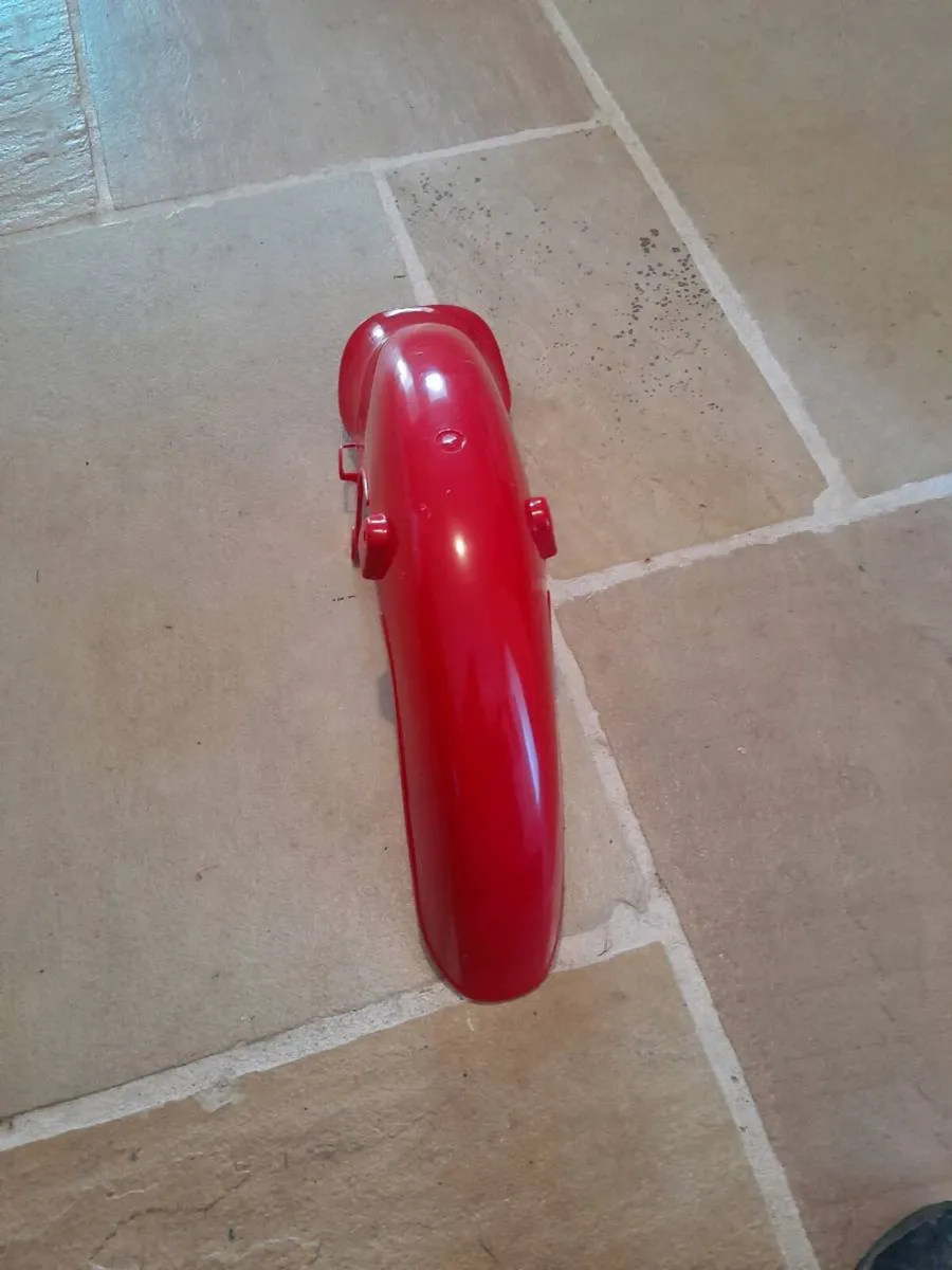 Honda C50, C70, C90, new front mudguard, fits all - Image 2