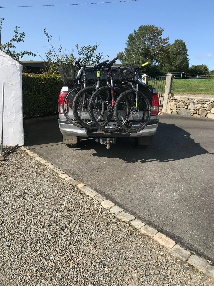 Raceface Tailgate Pad - Image 1