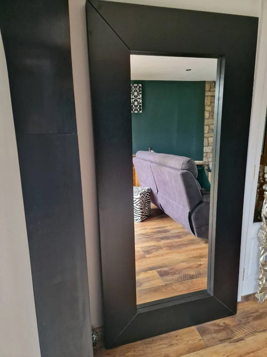 Mirror - Image 1