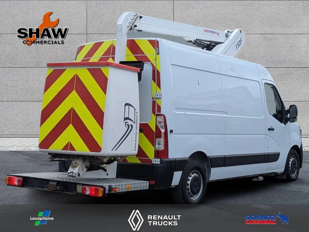 221  Master with france elevateur Cherrypicker - Image 3