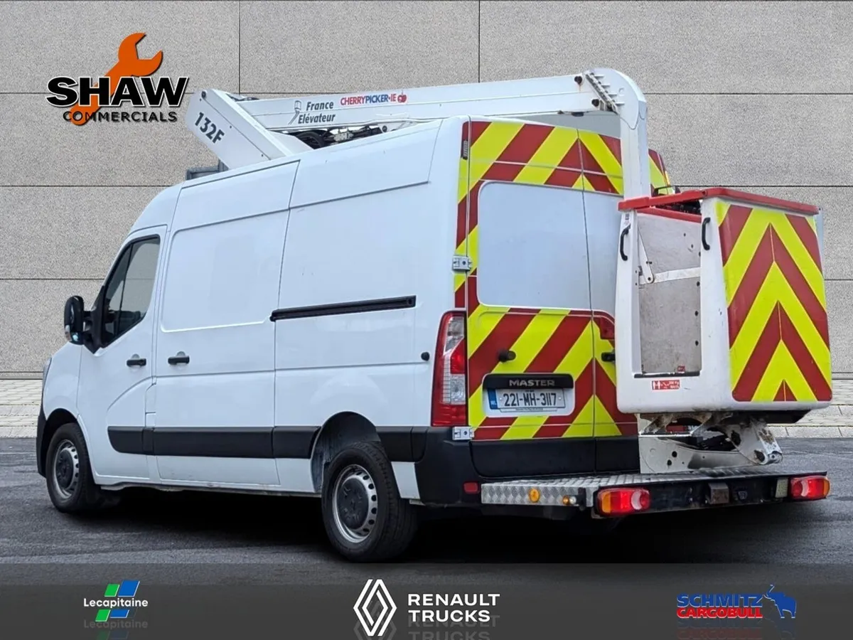 221  Master with france elevateur Cherrypicker - Image 2