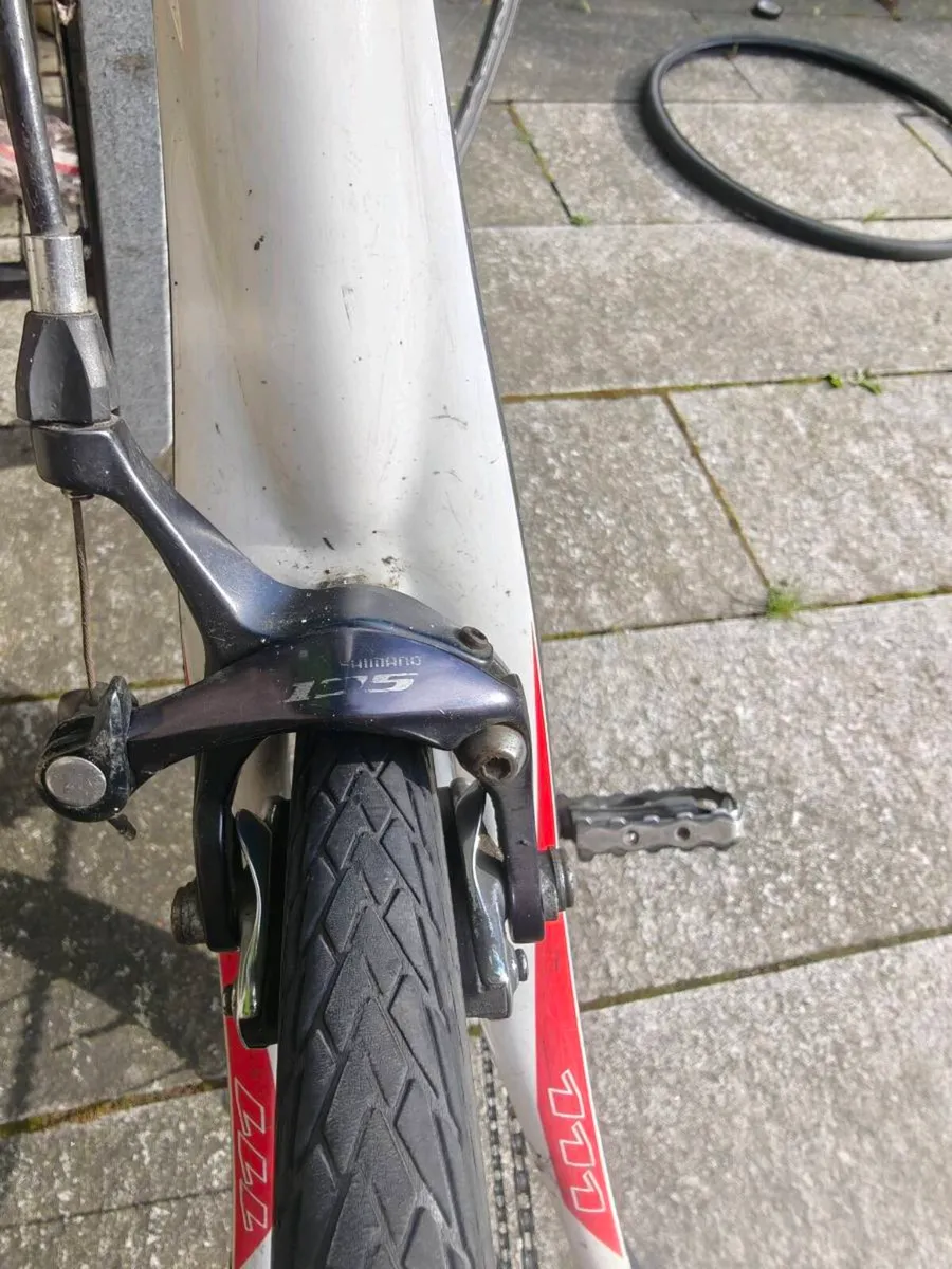 Moser 111 carbon fibre racing bike - Image 4