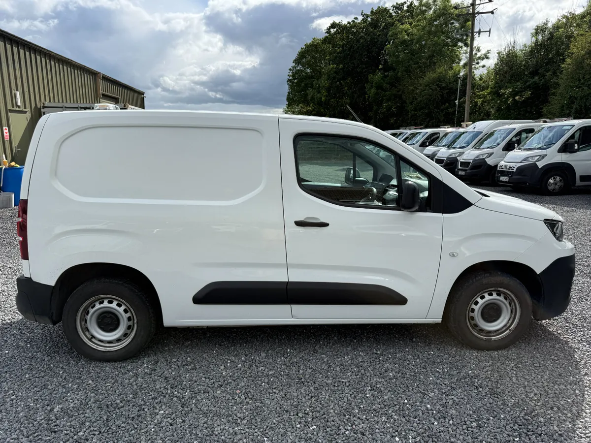 Peugeot Partner 6 Speed 100BHP 1.5L - Image 3