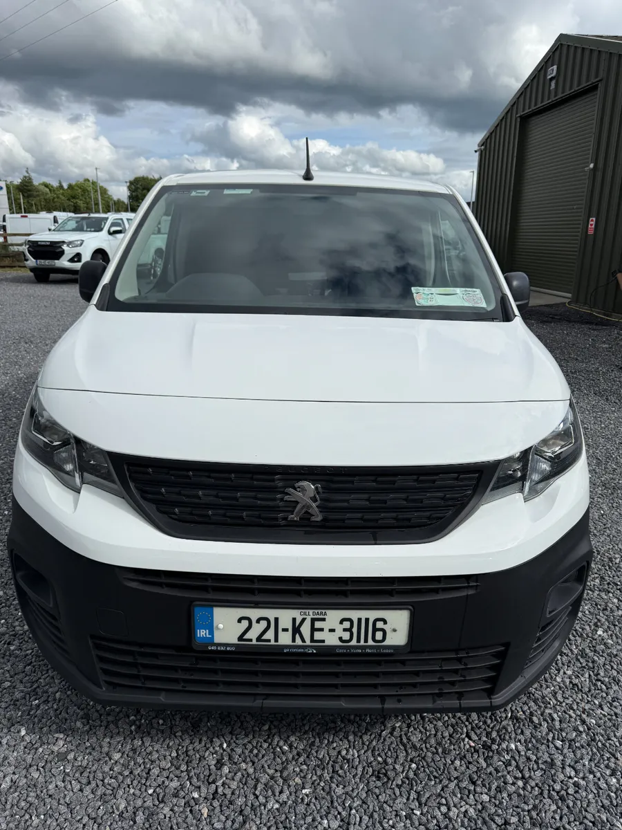 Peugeot Partner 6 Speed 100BHP 1.5L - Image 2