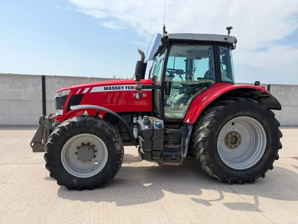 MASSEY FERGUSON 7618 DYNA VT 4 WD TRACTOR - Image 4