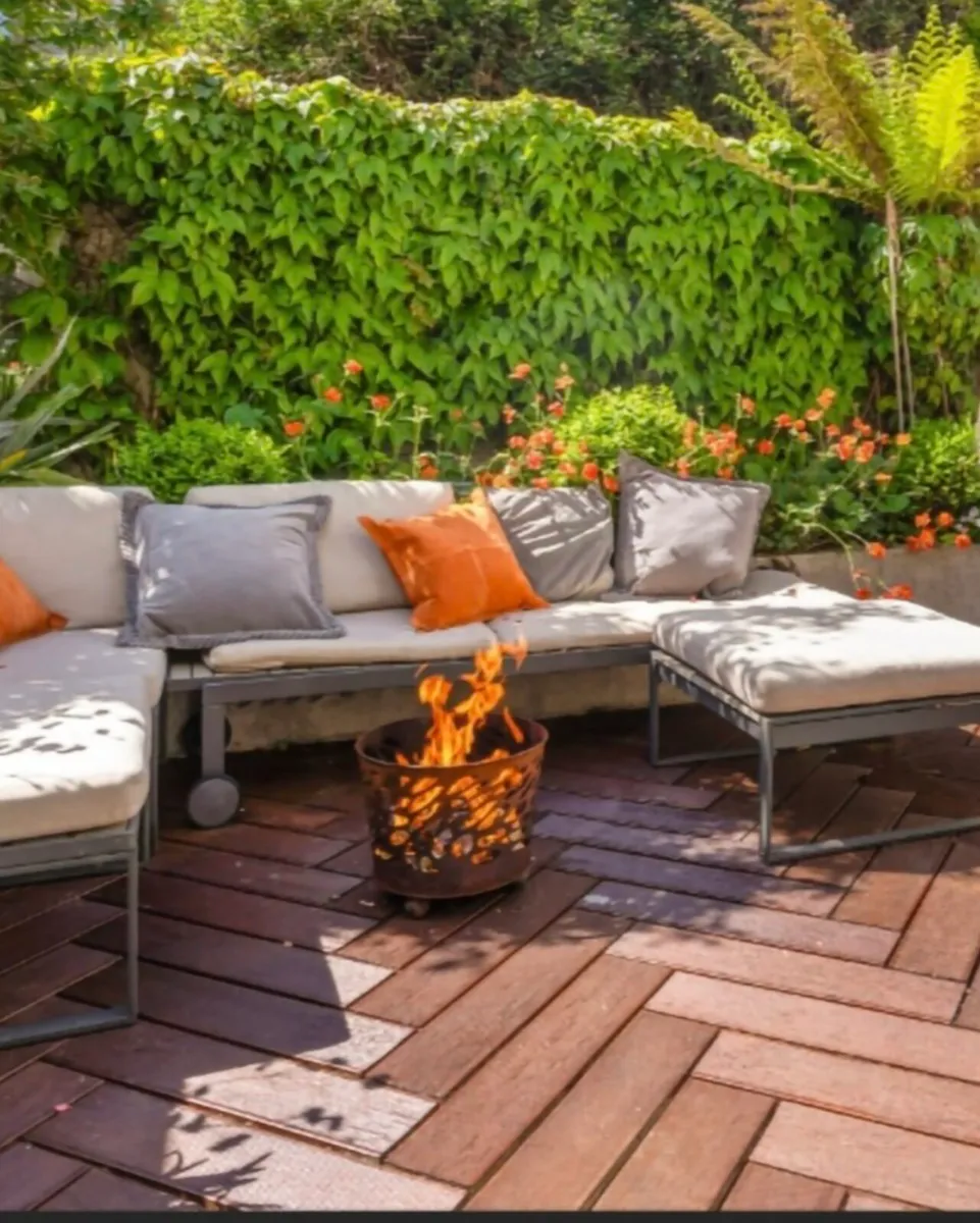 Outdoor Fire Pit, hardly used. - Image 2