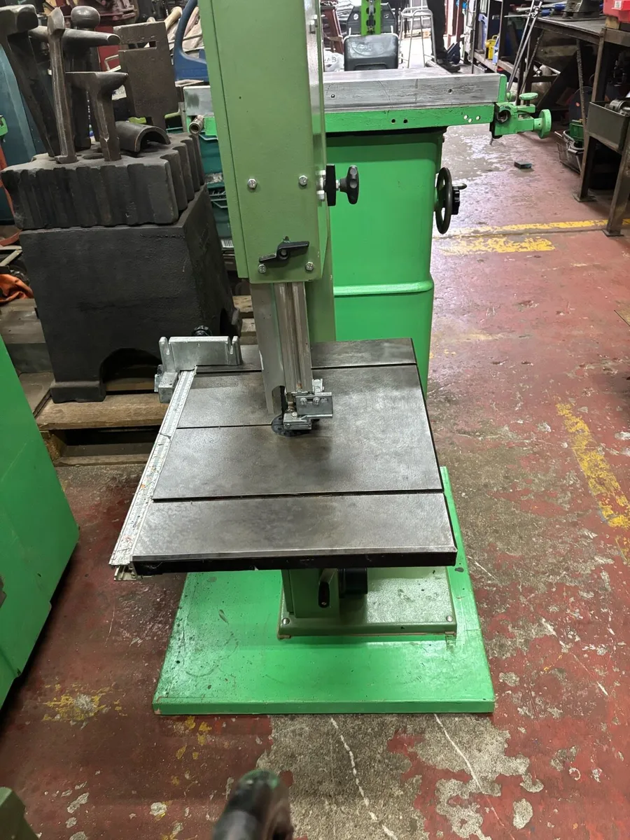 ELEKTRA BECKUM single phase bandsaw &stand - Image 4