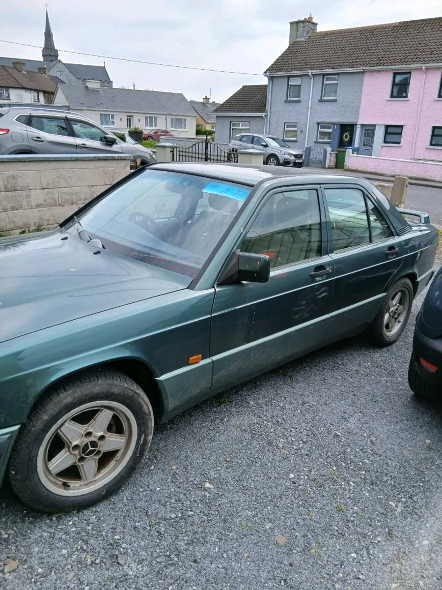 Mercedes 190e - Image 4