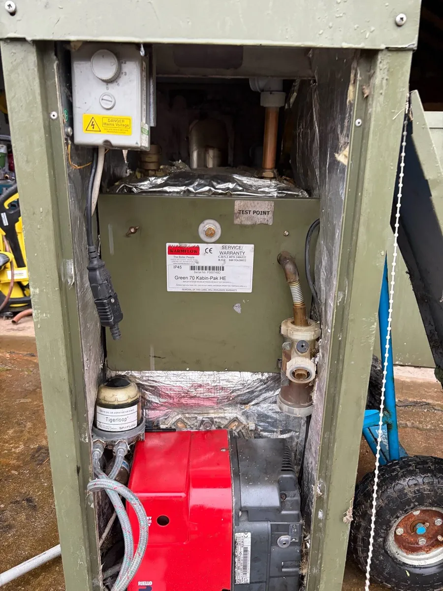 Condensing oil boiler