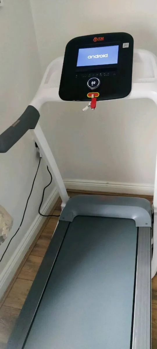 Smart folding treadmill - brand new in 2026 - Image 3