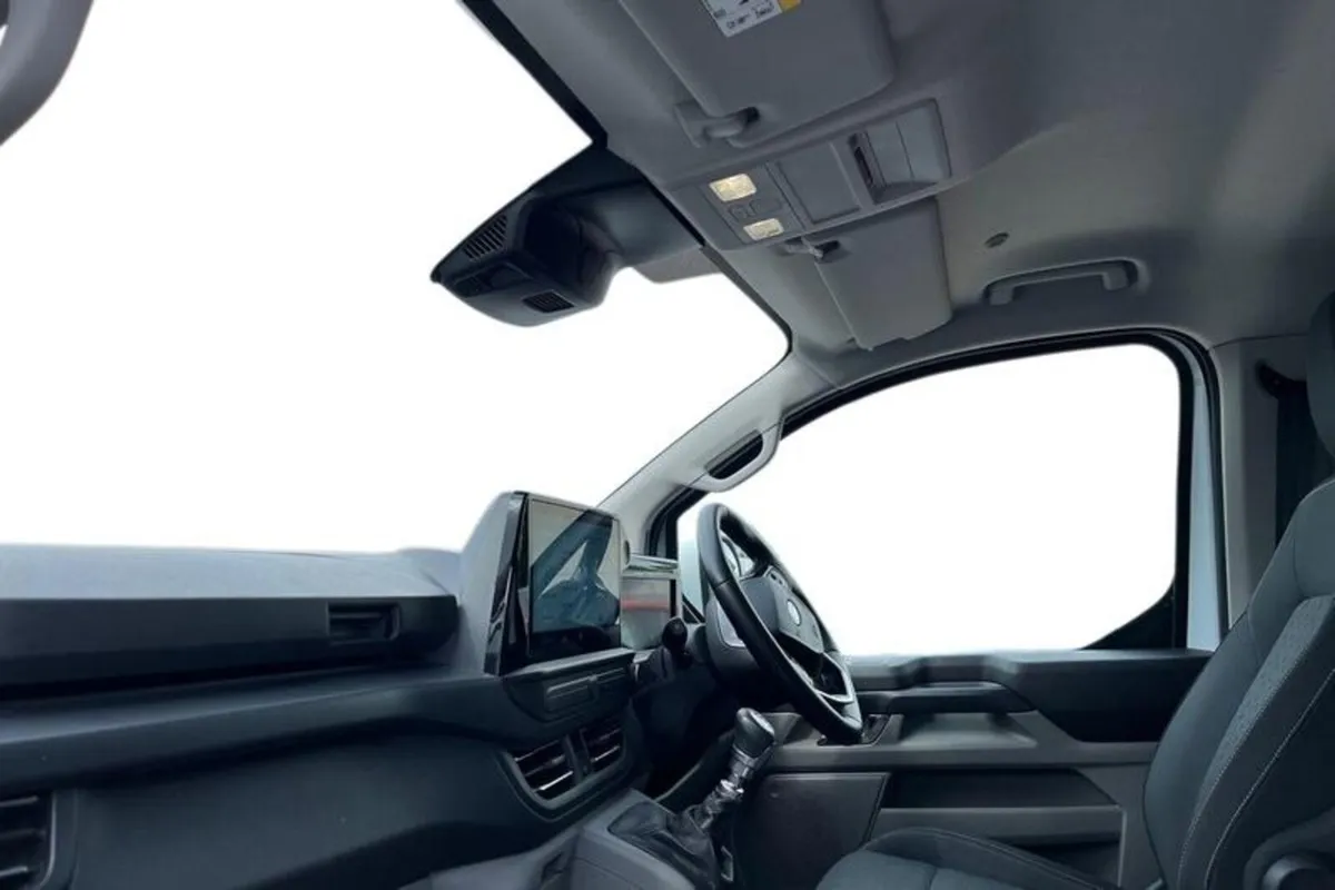 Ford Transit Custom LIMITED - Image 3