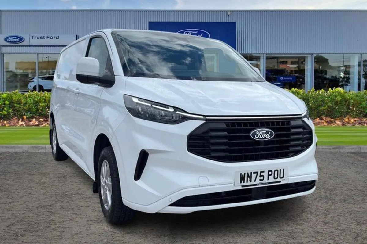 Ford Transit Custom LIMITED - Image 1