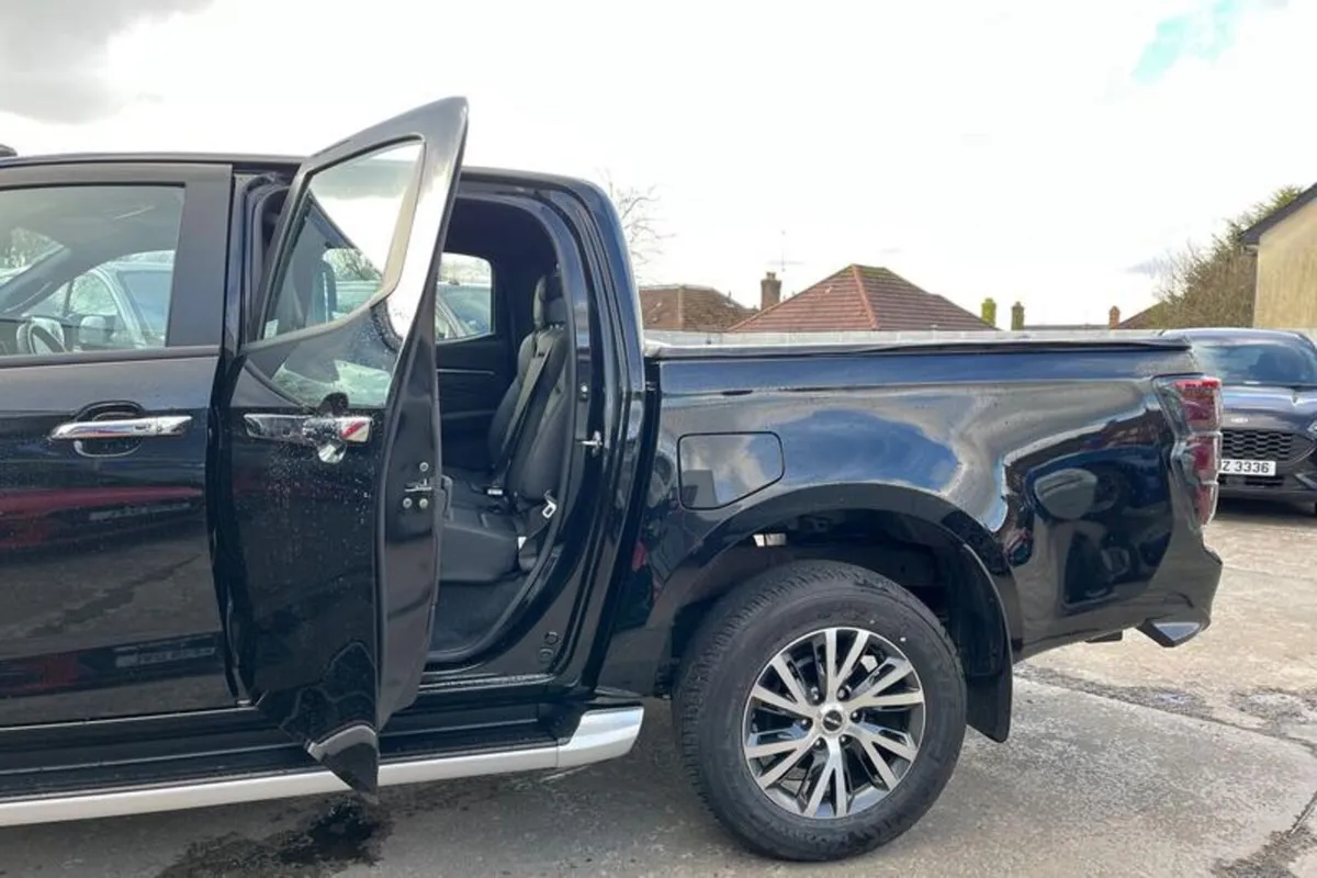 Isuzu D-Max DL40 - Image 4