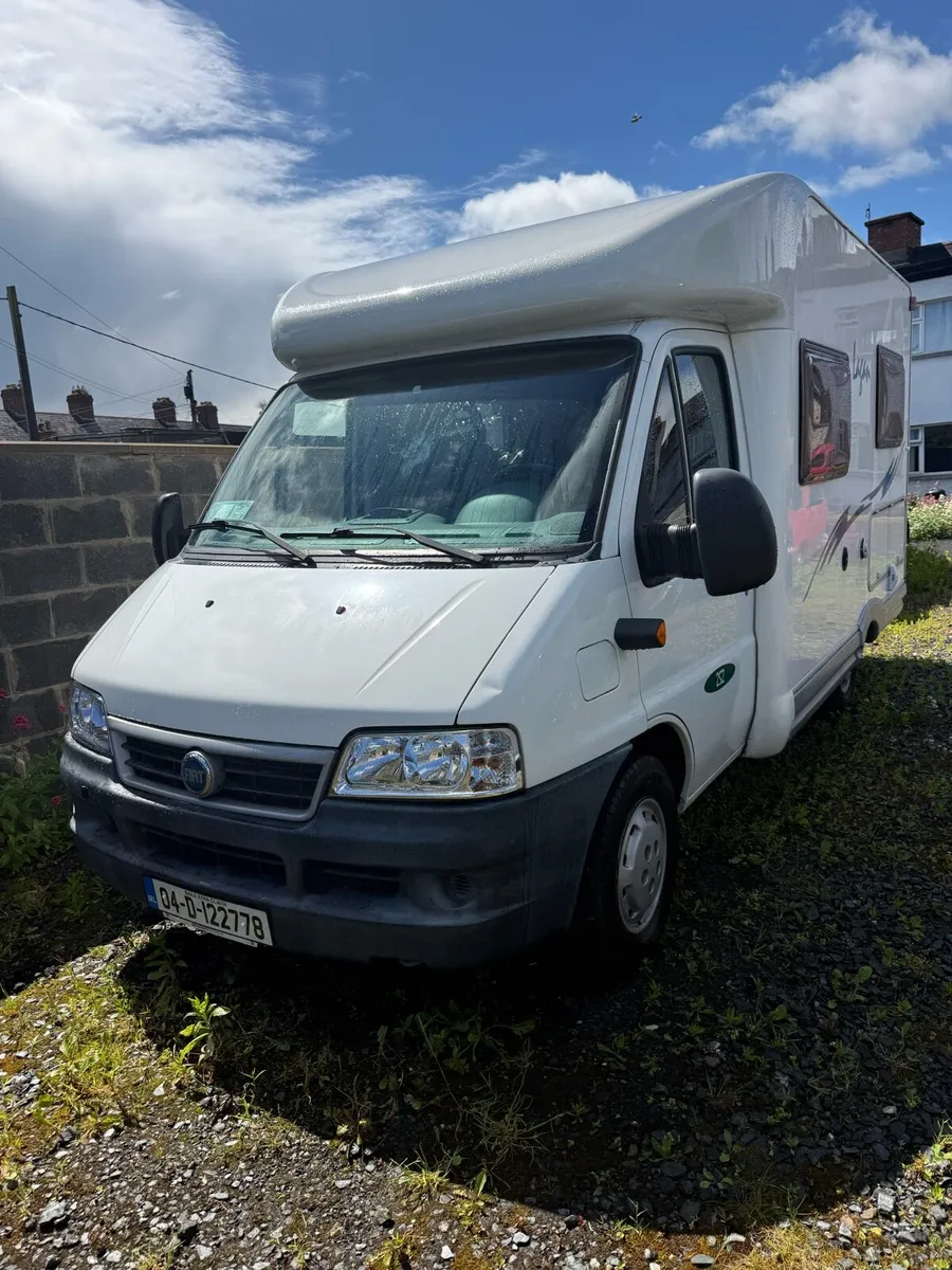 Fixed Bed Camper - Image 3
