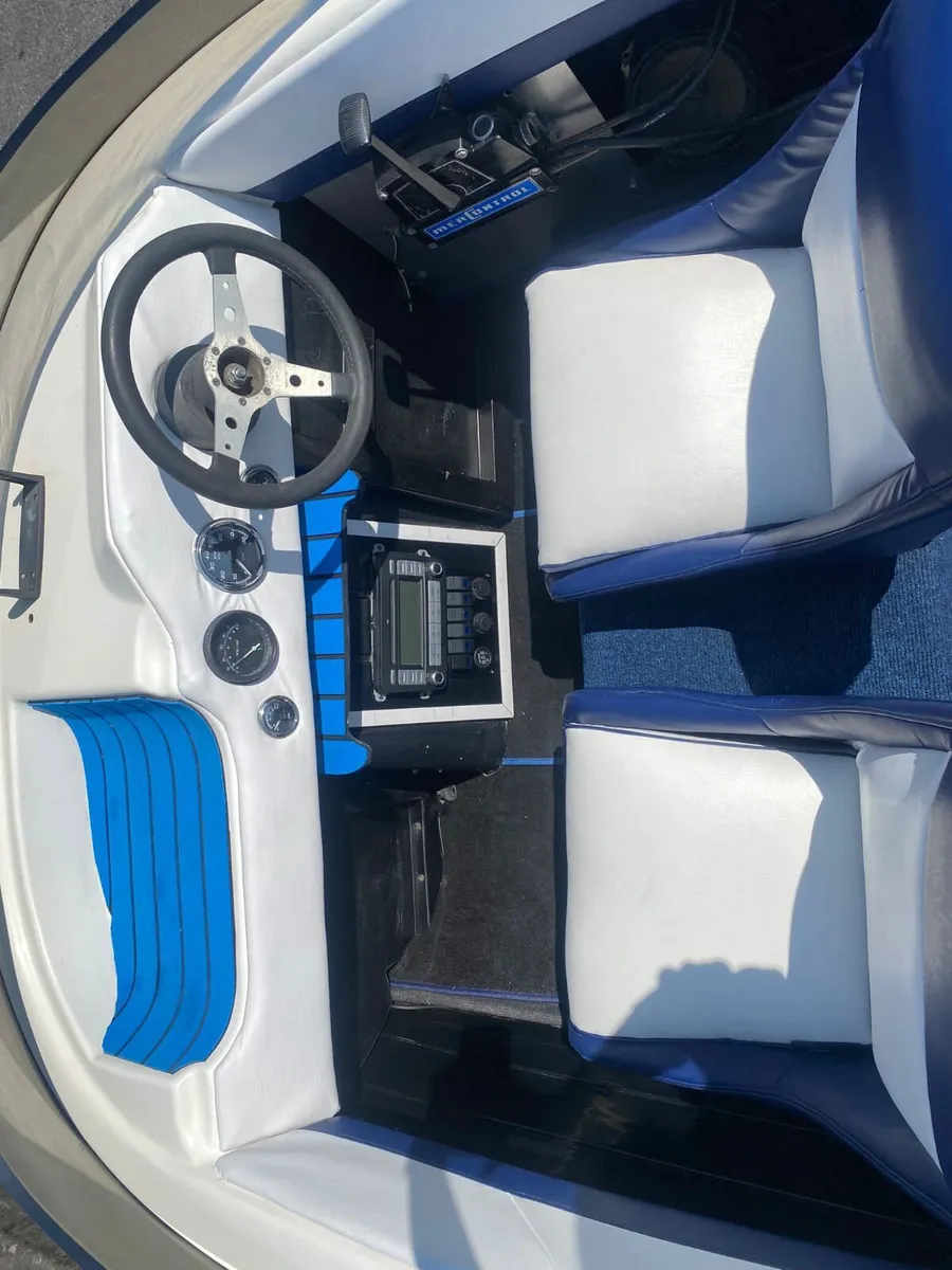 Boat - Image 4