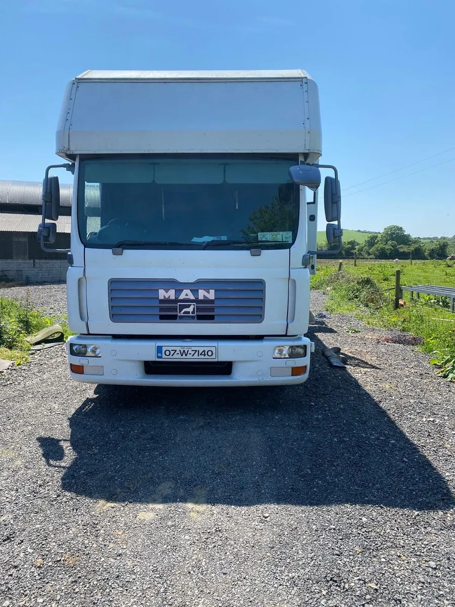 Horse lorry - Image 3