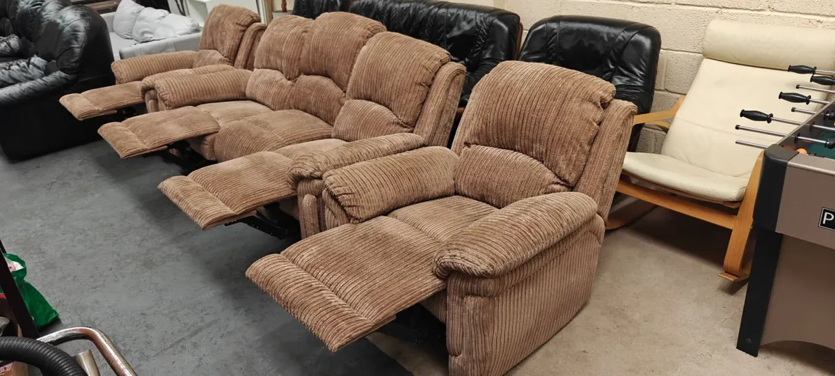 3+1+1 Recliner Suite - Image 2