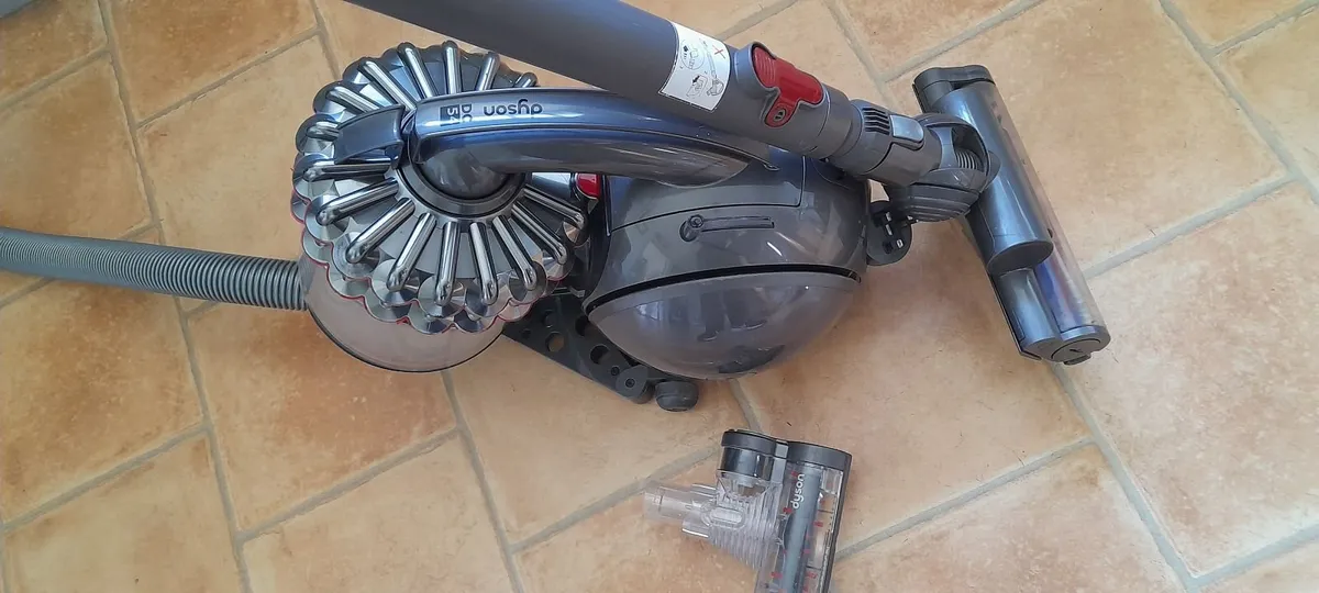 Dyson vacuum/Hoover cleaner - Image 2