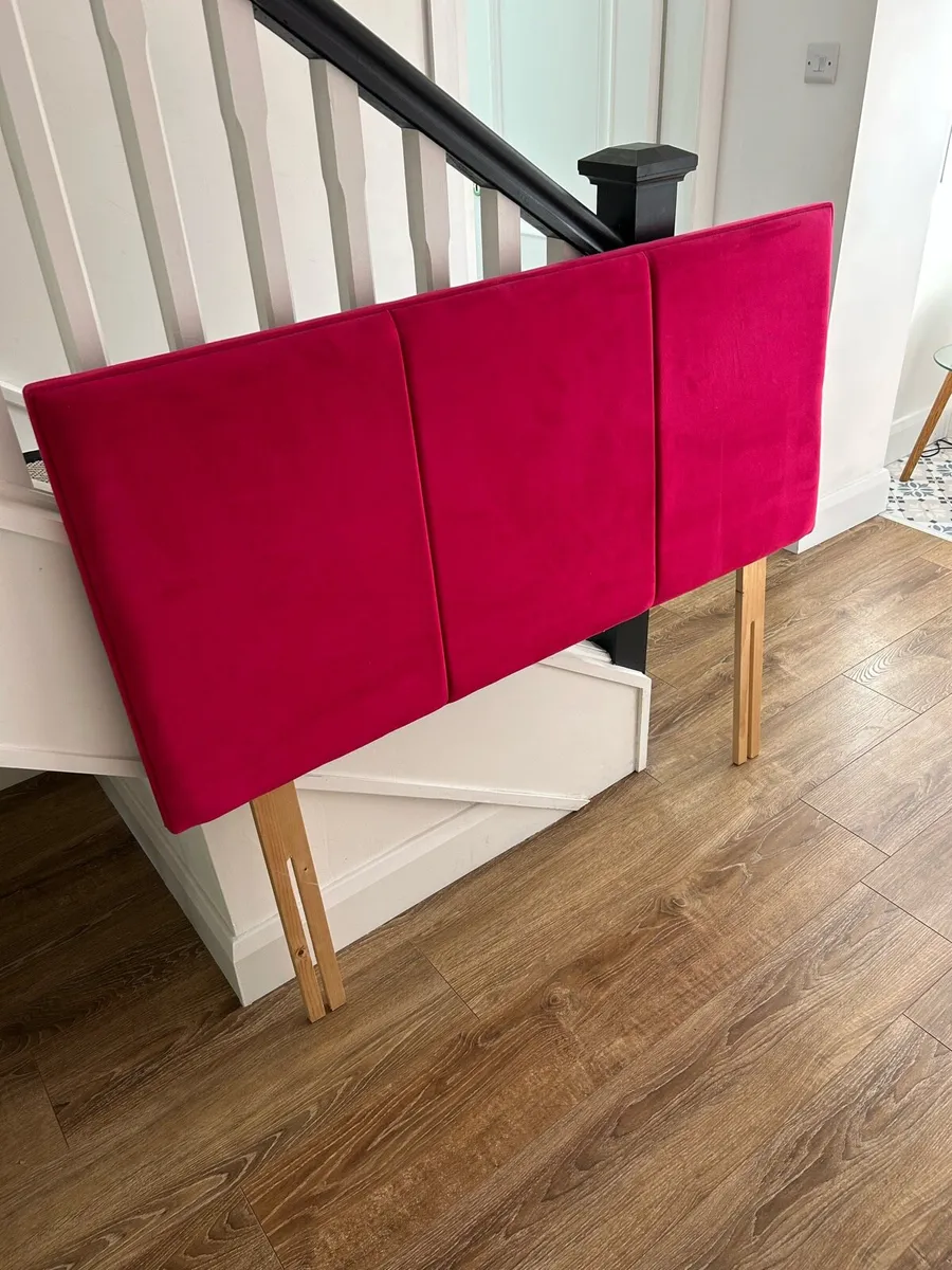 Headboard for 4ft 6in bed - Image 3