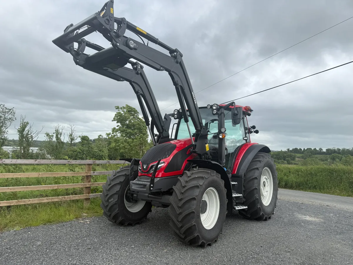 NEW VALTRA G135 ACTIVE TRACTOR - Image 1