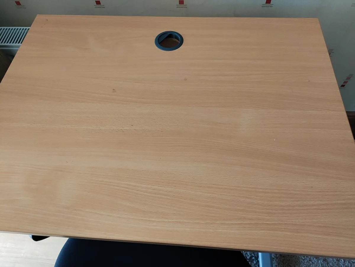 Office table and chair for sale - Image 2