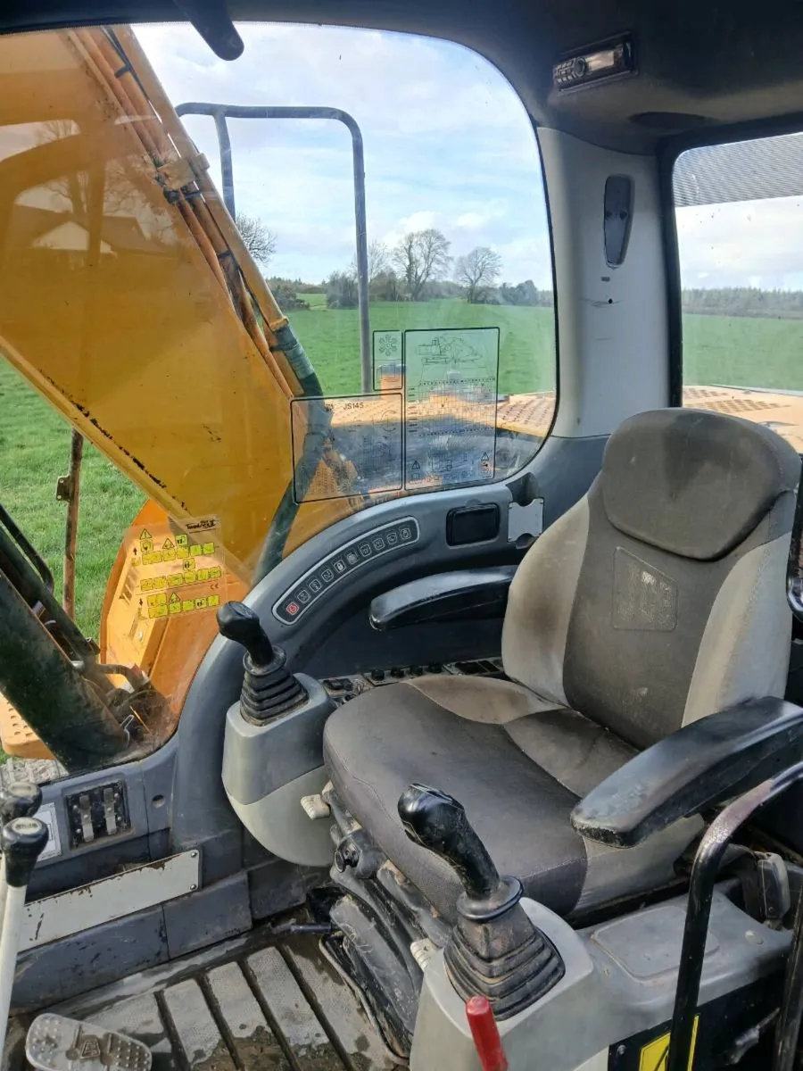Jcb JS 145 - Image 3