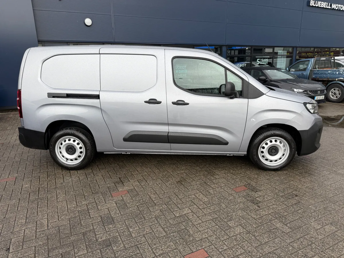 2026 Peugeot Partner Pro+ LWB auto - Image 3
