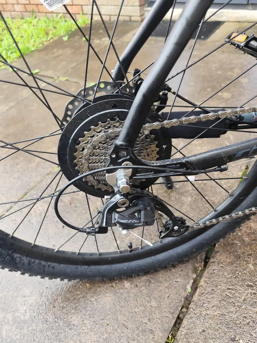 Carrera vengeance e pro electric bike - Image 4